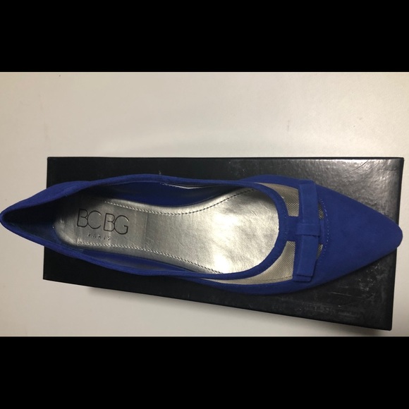 BCBG Paris Zarine Suede Flats - Picture 5 of 8